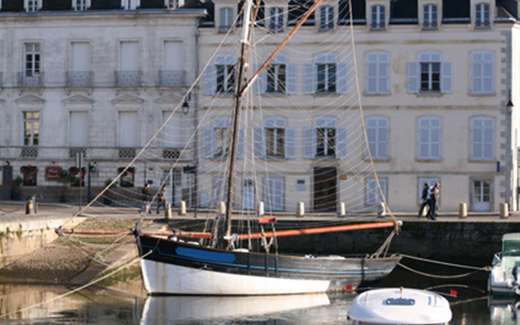 Vannes proche Camping Locmariaquer  - Camping de La Tour - Locmariaquer