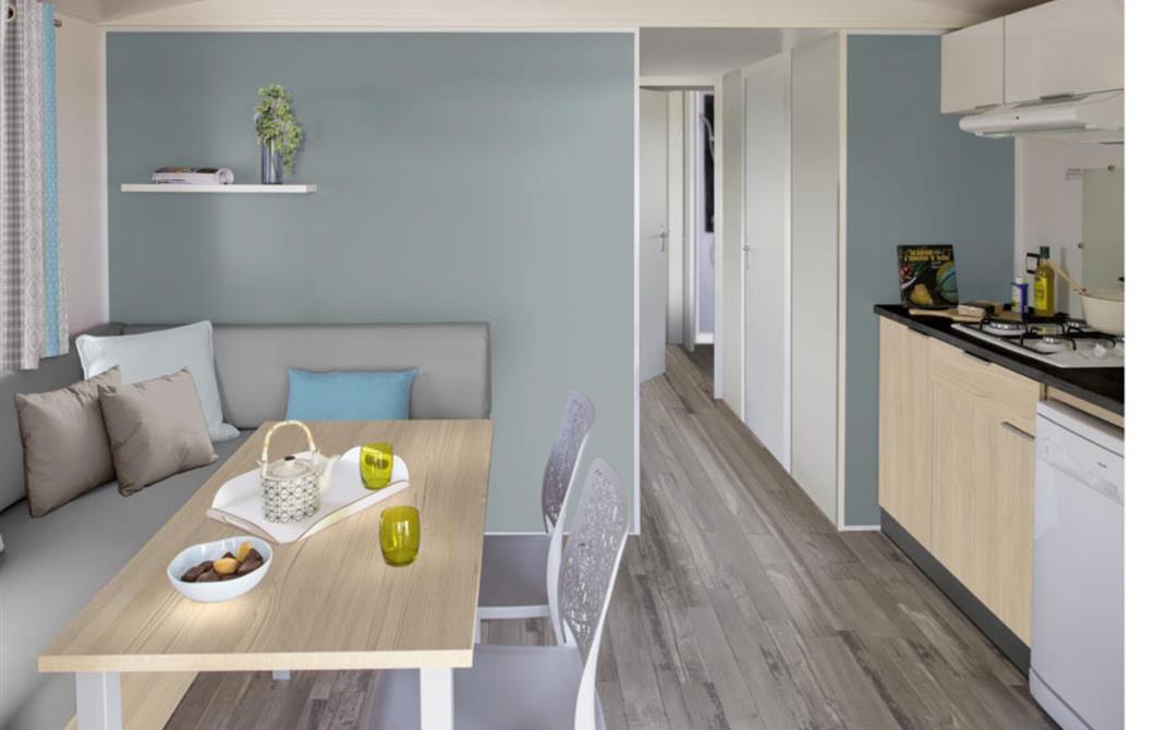 Camping Locmariaquer Ambiance cosy pour ce mobil-home, idéal pour un couple - Camping de La Tour - Locmariaquer